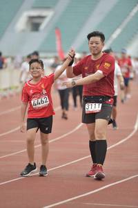 BIB: 4462, 311
                            <button type="button" onclick="openModal(5957477)" class="btn btn-primary btn-sm float-right btn-popup" data-toggle="modal" data-target=".modal-high-quality">
                        <i class="fas fa-shopping-cart"></i> Add to Cart
                    </button>
                                            <button type="button" onclick="isThisMe(5957477, true)" class="btn btn-success btn-sm float-right btn-popup btn-isme hidden" data-toggle="tooltip" data-placement="bottom" title="นี่คือรูปของคุณใช่ไหม คลิกที่นี่เพื่อเอาเข้าอัลบั้ม">
                        <i class="fas fa-plus"></i> Add to album
                    </button>
                    <button type="button" onclick="isThisMe(5957477, false)" class="btn btn-warning btn-sm float-right btn-popup btn-isnotme hidden">
                        <i class="fas fa-ban"></i> Remove from album
                    </button>