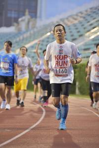 BIB: 1160
                            <button type="button" onclick="openModal(5920932)" class="btn btn-primary btn-sm float-right btn-popup" data-toggle="modal" data-target=".modal-high-quality">
                        <i class="fas fa-shopping-cart"></i> Add to Cart
                    </button>
                                            <button type="button" onclick="isThisMe(5920932, true)" class="btn btn-success btn-sm float-right btn-popup btn-isme hidden" data-toggle="tooltip" data-placement="bottom" title="นี่คือรูปของคุณใช่ไหม คลิกที่นี่เพื่อเอาเข้าอัลบั้ม">
                        <i class="fas fa-plus"></i> Add to album
                    </button>
                    <button type="button" onclick="isThisMe(5920932, false)" class="btn btn-warning btn-sm float-right btn-popup btn-isnotme hidden">
                        <i class="fas fa-ban"></i> Remove from album
                    </button>