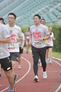 BIB: 7056, 618
                            <button type="button" onclick="openModal(5933582)" class="btn btn-primary btn-sm float-right btn-popup" data-toggle="modal" data-target=".modal-high-quality">
                        <i class="fas fa-shopping-cart"></i> Add to Cart
                    </button>
                                            <button type="button" onclick="isThisMe(5933582, true)" class="btn btn-success btn-sm float-right btn-popup btn-isme hidden" data-toggle="tooltip" data-placement="bottom" title="นี่คือรูปของคุณใช่ไหม คลิกที่นี่เพื่อเอาเข้าอัลบั้ม">
                        <i class="fas fa-plus"></i> Add to album
                    </button>
                    <button type="button" onclick="isThisMe(5933582, false)" class="btn btn-warning btn-sm float-right btn-popup btn-isnotme hidden">
                        <i class="fas fa-ban"></i> Remove from album
                    </button>