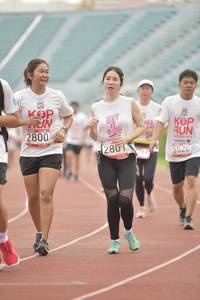 BIB: 2800, 2861, 5520
                            <button type="button" onclick="openModal(5951039)" class="btn btn-primary btn-sm float-right btn-popup" data-toggle="modal" data-target=".modal-high-quality">
                        <i class="fas fa-shopping-cart"></i> Add to Cart
                    </button>
                                            <button type="button" onclick="isThisMe(5951039, true)" class="btn btn-success btn-sm float-right btn-popup btn-isme hidden" data-toggle="tooltip" data-placement="bottom" title="นี่คือรูปของคุณใช่ไหม คลิกที่นี่เพื่อเอาเข้าอัลบั้ม">
                        <i class="fas fa-plus"></i> Add to album
                    </button>
                    <button type="button" onclick="isThisMe(5951039, false)" class="btn btn-warning btn-sm float-right btn-popup btn-isnotme hidden">
                        <i class="fas fa-ban"></i> Remove from album
                    </button>