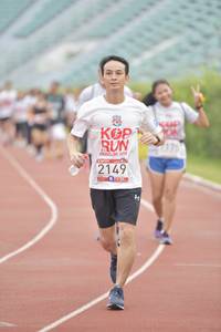 BIB: 2149
                            <button type="button" onclick="openModal(5947833)" class="btn btn-primary btn-sm float-right btn-popup" data-toggle="modal" data-target=".modal-high-quality">
                        <i class="fas fa-shopping-cart"></i> Add to Cart
                    </button>
                                            <button type="button" onclick="isThisMe(5947833, true)" class="btn btn-success btn-sm float-right btn-popup btn-isme hidden" data-toggle="tooltip" data-placement="bottom" title="นี่คือรูปของคุณใช่ไหม คลิกที่นี่เพื่อเอาเข้าอัลบั้ม">
                        <i class="fas fa-plus"></i> Add to album
                    </button>
                    <button type="button" onclick="isThisMe(5947833, false)" class="btn btn-warning btn-sm float-right btn-popup btn-isnotme hidden">
                        <i class="fas fa-ban"></i> Remove from album
                    </button>