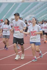 BIB: 6311, 6683, 6310
                            <button type="button" onclick="openModal(5931283)" class="btn btn-primary btn-sm float-right btn-popup" data-toggle="modal" data-target=".modal-high-quality">
                        <i class="fas fa-shopping-cart"></i> Add to Cart
                    </button>
                                            <button type="button" onclick="isThisMe(5931283, true)" class="btn btn-success btn-sm float-right btn-popup btn-isme hidden" data-toggle="tooltip" data-placement="bottom" title="นี่คือรูปของคุณใช่ไหม คลิกที่นี่เพื่อเอาเข้าอัลบั้ม">
                        <i class="fas fa-plus"></i> Add to album
                    </button>
                    <button type="button" onclick="isThisMe(5931283, false)" class="btn btn-warning btn-sm float-right btn-popup btn-isnotme hidden">
                        <i class="fas fa-ban"></i> Remove from album
                    </button>