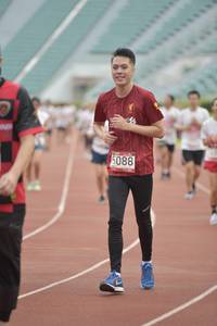 BIB: 5088
                            <button type="button" onclick="openModal(5956743)" class="btn btn-primary btn-sm float-right btn-popup" data-toggle="modal" data-target=".modal-high-quality">
                        <i class="fas fa-shopping-cart"></i> Add to Cart
                    </button>
                                            <button type="button" onclick="isThisMe(5956743, true)" class="btn btn-success btn-sm float-right btn-popup btn-isme hidden" data-toggle="tooltip" data-placement="bottom" title="นี่คือรูปของคุณใช่ไหม คลิกที่นี่เพื่อเอาเข้าอัลบั้ม">
                        <i class="fas fa-plus"></i> Add to album
                    </button>
                    <button type="button" onclick="isThisMe(5956743, false)" class="btn btn-warning btn-sm float-right btn-popup btn-isnotme hidden">
                        <i class="fas fa-ban"></i> Remove from album
                    </button>