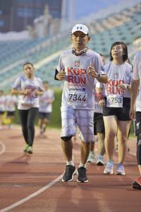 BIB: 6753, 7344
                            <button type="button" onclick="openModal(5920607)" class="btn btn-primary btn-sm float-right btn-popup" data-toggle="modal" data-target=".modal-high-quality">
                        <i class="fas fa-shopping-cart"></i> Add to Cart
                    </button>
                                            <button type="button" onclick="isThisMe(5920607, true)" class="btn btn-success btn-sm float-right btn-popup btn-isme hidden" data-toggle="tooltip" data-placement="bottom" title="นี่คือรูปของคุณใช่ไหม คลิกที่นี่เพื่อเอาเข้าอัลบั้ม">
                        <i class="fas fa-plus"></i> Add to album
                    </button>
                    <button type="button" onclick="isThisMe(5920607, false)" class="btn btn-warning btn-sm float-right btn-popup btn-isnotme hidden">
                        <i class="fas fa-ban"></i> Remove from album
                    </button>