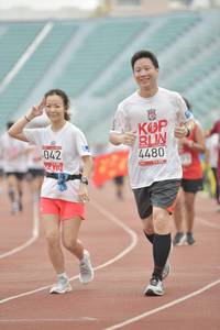 BIB: 4480, 042
                            <button type="button" onclick="openModal(5950472)" class="btn btn-primary btn-sm float-right btn-popup" data-toggle="modal" data-target=".modal-high-quality">
                        <i class="fas fa-shopping-cart"></i> Add to Cart
                    </button>
                                            <button type="button" onclick="isThisMe(5950472, true)" class="btn btn-success btn-sm float-right btn-popup btn-isme hidden" data-toggle="tooltip" data-placement="bottom" title="นี่คือรูปของคุณใช่ไหม คลิกที่นี่เพื่อเอาเข้าอัลบั้ม">
                        <i class="fas fa-plus"></i> Add to album
                    </button>
                    <button type="button" onclick="isThisMe(5950472, false)" class="btn btn-warning btn-sm float-right btn-popup btn-isnotme hidden">
                        <i class="fas fa-ban"></i> Remove from album
                    </button>