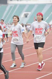 BIB: 2016, 7173, 7174
                            <button type="button" onclick="openModal(5936367)" class="btn btn-primary btn-sm float-right btn-popup" data-toggle="modal" data-target=".modal-high-quality">
                        <i class="fas fa-shopping-cart"></i> Add to Cart
                    </button>
                                            <button type="button" onclick="isThisMe(5936367, true)" class="btn btn-success btn-sm float-right btn-popup btn-isme hidden" data-toggle="tooltip" data-placement="bottom" title="นี่คือรูปของคุณใช่ไหม คลิกที่นี่เพื่อเอาเข้าอัลบั้ม">
                        <i class="fas fa-plus"></i> Add to album
                    </button>
                    <button type="button" onclick="isThisMe(5936367, false)" class="btn btn-warning btn-sm float-right btn-popup btn-isnotme hidden">
                        <i class="fas fa-ban"></i> Remove from album
                    </button>