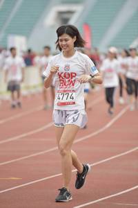 BIB: 4774
                            <button type="button" onclick="openModal(5958833)" class="btn btn-primary btn-sm float-right btn-popup" data-toggle="modal" data-target=".modal-high-quality">
                        <i class="fas fa-shopping-cart"></i> Add to Cart
                    </button>
                                            <button type="button" onclick="isThisMe(5958833, true)" class="btn btn-success btn-sm float-right btn-popup btn-isme hidden" data-toggle="tooltip" data-placement="bottom" title="นี่คือรูปของคุณใช่ไหม คลิกที่นี่เพื่อเอาเข้าอัลบั้ม">
                        <i class="fas fa-plus"></i> Add to album
                    </button>
                    <button type="button" onclick="isThisMe(5958833, false)" class="btn btn-warning btn-sm float-right btn-popup btn-isnotme hidden">
                        <i class="fas fa-ban"></i> Remove from album
                    </button>