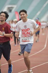 BIB: 2325, 201
                            <button type="button" onclick="openModal(5957542)" class="btn btn-primary btn-sm float-right btn-popup" data-toggle="modal" data-target=".modal-high-quality">
                        <i class="fas fa-shopping-cart"></i> Add to Cart
                    </button>
                                            <button type="button" onclick="isThisMe(5957542, true)" class="btn btn-success btn-sm float-right btn-popup btn-isme hidden" data-toggle="tooltip" data-placement="bottom" title="นี่คือรูปของคุณใช่ไหม คลิกที่นี่เพื่อเอาเข้าอัลบั้ม">
                        <i class="fas fa-plus"></i> Add to album
                    </button>
                    <button type="button" onclick="isThisMe(5957542, false)" class="btn btn-warning btn-sm float-right btn-popup btn-isnotme hidden">
                        <i class="fas fa-ban"></i> Remove from album
                    </button>