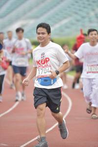 BIB: 1704, 870
                            <button type="button" onclick="openModal(5937659)" class="btn btn-primary btn-sm float-right btn-popup" data-toggle="modal" data-target=".modal-high-quality">
                        <i class="fas fa-shopping-cart"></i> Add to Cart
                    </button>
                                            <button type="button" onclick="isThisMe(5937659, true)" class="btn btn-success btn-sm float-right btn-popup btn-isme hidden" data-toggle="tooltip" data-placement="bottom" title="นี่คือรูปของคุณใช่ไหม คลิกที่นี่เพื่อเอาเข้าอัลบั้ม">
                        <i class="fas fa-plus"></i> Add to album
                    </button>
                    <button type="button" onclick="isThisMe(5937659, false)" class="btn btn-warning btn-sm float-right btn-popup btn-isnotme hidden">
                        <i class="fas fa-ban"></i> Remove from album
                    </button>