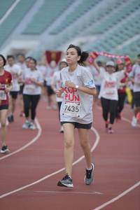 BIB: 7435
                            <button type="button" onclick="openModal(5921630)" class="btn btn-primary btn-sm float-right btn-popup" data-toggle="modal" data-target=".modal-high-quality">
                        <i class="fas fa-shopping-cart"></i> Add to Cart
                    </button>
                                            <button type="button" onclick="isThisMe(5921630, true)" class="btn btn-success btn-sm float-right btn-popup btn-isme hidden" data-toggle="tooltip" data-placement="bottom" title="นี่คือรูปของคุณใช่ไหม คลิกที่นี่เพื่อเอาเข้าอัลบั้ม">
                        <i class="fas fa-plus"></i> Add to album
                    </button>
                    <button type="button" onclick="isThisMe(5921630, false)" class="btn btn-warning btn-sm float-right btn-popup btn-isnotme hidden">
                        <i class="fas fa-ban"></i> Remove from album
                    </button>