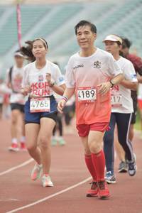 BIB: 4765, 4189, 217
                            <button type="button" onclick="openModal(5950979)" class="btn btn-primary btn-sm float-right btn-popup" data-toggle="modal" data-target=".modal-high-quality">
                        <i class="fas fa-shopping-cart"></i> Add to Cart
                    </button>
                                            <button type="button" onclick="isThisMe(5950979, true)" class="btn btn-success btn-sm float-right btn-popup btn-isme hidden" data-toggle="tooltip" data-placement="bottom" title="นี่คือรูปของคุณใช่ไหม คลิกที่นี่เพื่อเอาเข้าอัลบั้ม">
                        <i class="fas fa-plus"></i> Add to album
                    </button>
                    <button type="button" onclick="isThisMe(5950979, false)" class="btn btn-warning btn-sm float-right btn-popup btn-isnotme hidden">
                        <i class="fas fa-ban"></i> Remove from album
                    </button>