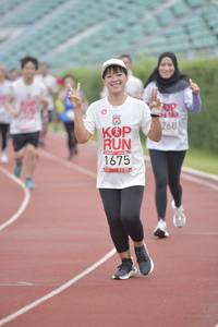 BIB: 268, 1675
                            <button type="button" onclick="openModal(5934165)" class="btn btn-primary btn-sm float-right btn-popup" data-toggle="modal" data-target=".modal-high-quality">
                        <i class="fas fa-shopping-cart"></i> Add to Cart
                    </button>
                                            <button type="button" onclick="isThisMe(5934165, true)" class="btn btn-success btn-sm float-right btn-popup btn-isme hidden" data-toggle="tooltip" data-placement="bottom" title="นี่คือรูปของคุณใช่ไหม คลิกที่นี่เพื่อเอาเข้าอัลบั้ม">
                        <i class="fas fa-plus"></i> Add to album
                    </button>
                    <button type="button" onclick="isThisMe(5934165, false)" class="btn btn-warning btn-sm float-right btn-popup btn-isnotme hidden">
                        <i class="fas fa-ban"></i> Remove from album
                    </button>