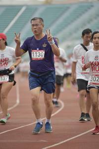 BIB: 1130, 137, 302
                            <button type="button" onclick="openModal(5951662)" class="btn btn-primary btn-sm float-right btn-popup" data-toggle="modal" data-target=".modal-high-quality">
                        <i class="fas fa-shopping-cart"></i> Add to Cart
                    </button>
                                            <button type="button" onclick="isThisMe(5951662, true)" class="btn btn-success btn-sm float-right btn-popup btn-isme hidden" data-toggle="tooltip" data-placement="bottom" title="นี่คือรูปของคุณใช่ไหม คลิกที่นี่เพื่อเอาเข้าอัลบั้ม">
                        <i class="fas fa-plus"></i> Add to album
                    </button>
                    <button type="button" onclick="isThisMe(5951662, false)" class="btn btn-warning btn-sm float-right btn-popup btn-isnotme hidden">
                        <i class="fas fa-ban"></i> Remove from album
                    </button>