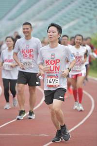 BIB: 8928, 201, 1495
                            <button type="button" onclick="openModal(5934411)" class="btn btn-primary btn-sm float-right btn-popup" data-toggle="modal" data-target=".modal-high-quality">
                        <i class="fas fa-shopping-cart"></i> Add to Cart
                    </button>
                                            <button type="button" onclick="isThisMe(5934411, true)" class="btn btn-success btn-sm float-right btn-popup btn-isme hidden" data-toggle="tooltip" data-placement="bottom" title="นี่คือรูปของคุณใช่ไหม คลิกที่นี่เพื่อเอาเข้าอัลบั้ม">
                        <i class="fas fa-plus"></i> Add to album
                    </button>
                    <button type="button" onclick="isThisMe(5934411, false)" class="btn btn-warning btn-sm float-right btn-popup btn-isnotme hidden">
                        <i class="fas fa-ban"></i> Remove from album
                    </button>