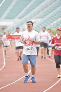 BIB: 3667, 8825
                            <button type="button" onclick="openModal(5946689)" class="btn btn-primary btn-sm float-right btn-popup" data-toggle="modal" data-target=".modal-high-quality">
                        <i class="fas fa-shopping-cart"></i> Add to Cart
                    </button>
                                            <button type="button" onclick="isThisMe(5946689, true)" class="btn btn-success btn-sm float-right btn-popup btn-isme hidden" data-toggle="tooltip" data-placement="bottom" title="นี่คือรูปของคุณใช่ไหม คลิกที่นี่เพื่อเอาเข้าอัลบั้ม">
                        <i class="fas fa-plus"></i> Add to album
                    </button>
                    <button type="button" onclick="isThisMe(5946689, false)" class="btn btn-warning btn-sm float-right btn-popup btn-isnotme hidden">
                        <i class="fas fa-ban"></i> Remove from album
                    </button>