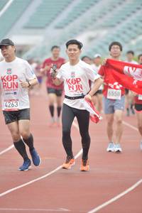 BIB: 6558, 4263
                            <button type="button" onclick="openModal(5939115)" class="btn btn-primary btn-sm float-right btn-popup" data-toggle="modal" data-target=".modal-high-quality">
                        <i class="fas fa-shopping-cart"></i> Add to Cart
                    </button>
                                            <button type="button" onclick="isThisMe(5939115, true)" class="btn btn-success btn-sm float-right btn-popup btn-isme hidden" data-toggle="tooltip" data-placement="bottom" title="นี่คือรูปของคุณใช่ไหม คลิกที่นี่เพื่อเอาเข้าอัลบั้ม">
                        <i class="fas fa-plus"></i> Add to album
                    </button>
                    <button type="button" onclick="isThisMe(5939115, false)" class="btn btn-warning btn-sm float-right btn-popup btn-isnotme hidden">
                        <i class="fas fa-ban"></i> Remove from album
                    </button>