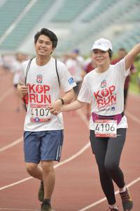 BIB: 4107, 4106
                            <button type="button" onclick="openModal(5971557)" class="btn btn-primary btn-sm float-right btn-popup" data-toggle="modal" data-target=".modal-high-quality">
                        <i class="fas fa-shopping-cart"></i> Add to Cart
                    </button>
                                            <button type="button" onclick="isThisMe(5971557, true)" class="btn btn-success btn-sm float-right btn-popup btn-isme hidden" data-toggle="tooltip" data-placement="bottom" title="นี่คือรูปของคุณใช่ไหม คลิกที่นี่เพื่อเอาเข้าอัลบั้ม">
                        <i class="fas fa-plus"></i> Add to album
                    </button>
                    <button type="button" onclick="isThisMe(5971557, false)" class="btn btn-warning btn-sm float-right btn-popup btn-isnotme hidden">
                        <i class="fas fa-ban"></i> Remove from album
                    </button>