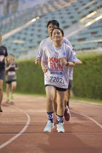 BIB: 7202
                            <button type="button" onclick="openModal(5920092)" class="btn btn-primary btn-sm float-right btn-popup" data-toggle="modal" data-target=".modal-high-quality">
                        <i class="fas fa-shopping-cart"></i> Add to Cart
                    </button>
                                            <button type="button" onclick="isThisMe(5920092, true)" class="btn btn-success btn-sm float-right btn-popup btn-isme hidden" data-toggle="tooltip" data-placement="bottom" title="นี่คือรูปของคุณใช่ไหม คลิกที่นี่เพื่อเอาเข้าอัลบั้ม">
                        <i class="fas fa-plus"></i> Add to album
                    </button>
                    <button type="button" onclick="isThisMe(5920092, false)" class="btn btn-warning btn-sm float-right btn-popup btn-isnotme hidden">
                        <i class="fas fa-ban"></i> Remove from album
                    </button>