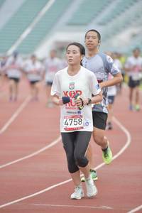 BIB: 4758
                            <button type="button" onclick="openModal(5936761)" class="btn btn-primary btn-sm float-right btn-popup" data-toggle="modal" data-target=".modal-high-quality">
                        <i class="fas fa-shopping-cart"></i> Add to Cart
                    </button>
                                            <button type="button" onclick="isThisMe(5936761, true)" class="btn btn-success btn-sm float-right btn-popup btn-isme hidden" data-toggle="tooltip" data-placement="bottom" title="นี่คือรูปของคุณใช่ไหม คลิกที่นี่เพื่อเอาเข้าอัลบั้ม">
                        <i class="fas fa-plus"></i> Add to album
                    </button>
                    <button type="button" onclick="isThisMe(5936761, false)" class="btn btn-warning btn-sm float-right btn-popup btn-isnotme hidden">
                        <i class="fas fa-ban"></i> Remove from album
                    </button>