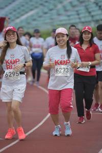 BIB: 6295, 6293
                            <button type="button" onclick="openModal(5921667)" class="btn btn-primary btn-sm float-right btn-popup" data-toggle="modal" data-target=".modal-high-quality">
                        <i class="fas fa-shopping-cart"></i> Add to Cart
                    </button>
                                            <button type="button" onclick="isThisMe(5921667, true)" class="btn btn-success btn-sm float-right btn-popup btn-isme hidden" data-toggle="tooltip" data-placement="bottom" title="นี่คือรูปของคุณใช่ไหม คลิกที่นี่เพื่อเอาเข้าอัลบั้ม">
                        <i class="fas fa-plus"></i> Add to album
                    </button>
                    <button type="button" onclick="isThisMe(5921667, false)" class="btn btn-warning btn-sm float-right btn-popup btn-isnotme hidden">
                        <i class="fas fa-ban"></i> Remove from album
                    </button>