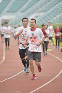 BIB: 5571
                            <button type="button" onclick="openModal(5949695)" class="btn btn-primary btn-sm float-right btn-popup" data-toggle="modal" data-target=".modal-high-quality">
                        <i class="fas fa-shopping-cart"></i> Add to Cart
                    </button>
                                            <button type="button" onclick="isThisMe(5949695, true)" class="btn btn-success btn-sm float-right btn-popup btn-isme hidden" data-toggle="tooltip" data-placement="bottom" title="นี่คือรูปของคุณใช่ไหม คลิกที่นี่เพื่อเอาเข้าอัลบั้ม">
                        <i class="fas fa-plus"></i> Add to album
                    </button>
                    <button type="button" onclick="isThisMe(5949695, false)" class="btn btn-warning btn-sm float-right btn-popup btn-isnotme hidden">
                        <i class="fas fa-ban"></i> Remove from album
                    </button>