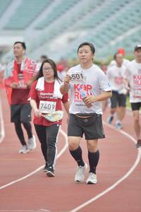 BIB: 501, 7409
                            <button type="button" onclick="openModal(5937414)" class="btn btn-primary btn-sm float-right btn-popup" data-toggle="modal" data-target=".modal-high-quality">
                        <i class="fas fa-shopping-cart"></i> Add to Cart
                    </button>
                                            <button type="button" onclick="isThisMe(5937414, true)" class="btn btn-success btn-sm float-right btn-popup btn-isme hidden" data-toggle="tooltip" data-placement="bottom" title="นี่คือรูปของคุณใช่ไหม คลิกที่นี่เพื่อเอาเข้าอัลบั้ม">
                        <i class="fas fa-plus"></i> Add to album
                    </button>
                    <button type="button" onclick="isThisMe(5937414, false)" class="btn btn-warning btn-sm float-right btn-popup btn-isnotme hidden">
                        <i class="fas fa-ban"></i> Remove from album
                    </button>