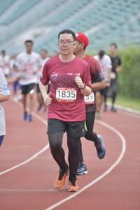 BIB: 1835, 
                            <button type="button" onclick="openModal(5934831)" class="btn btn-primary btn-sm float-right btn-popup" data-toggle="modal" data-target=".modal-high-quality">
                        <i class="fas fa-shopping-cart"></i> Add to Cart
                    </button>
                                            <button type="button" onclick="isThisMe(5934831, true)" class="btn btn-success btn-sm float-right btn-popup btn-isme hidden" data-toggle="tooltip" data-placement="bottom" title="นี่คือรูปของคุณใช่ไหม คลิกที่นี่เพื่อเอาเข้าอัลบั้ม">
                        <i class="fas fa-plus"></i> Add to album
                    </button>
                    <button type="button" onclick="isThisMe(5934831, false)" class="btn btn-warning btn-sm float-right btn-popup btn-isnotme hidden">
                        <i class="fas fa-ban"></i> Remove from album
                    </button>