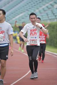 BIB: 1720, 201
                            <button type="button" onclick="openModal(5933260)" class="btn btn-primary btn-sm float-right btn-popup" data-toggle="modal" data-target=".modal-high-quality">
                        <i class="fas fa-shopping-cart"></i> Add to Cart
                    </button>
                                            <button type="button" onclick="isThisMe(5933260, true)" class="btn btn-success btn-sm float-right btn-popup btn-isme hidden" data-toggle="tooltip" data-placement="bottom" title="นี่คือรูปของคุณใช่ไหม คลิกที่นี่เพื่อเอาเข้าอัลบั้ม">
                        <i class="fas fa-plus"></i> Add to album
                    </button>
                    <button type="button" onclick="isThisMe(5933260, false)" class="btn btn-warning btn-sm float-right btn-popup btn-isnotme hidden">
                        <i class="fas fa-ban"></i> Remove from album
                    </button>