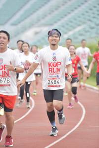 BIB: 678, 209, 2484
                            <button type="button" onclick="openModal(5941201)" class="btn btn-primary btn-sm float-right btn-popup" data-toggle="modal" data-target=".modal-high-quality">
                        <i class="fas fa-shopping-cart"></i> Add to Cart
                    </button>
                                            <button type="button" onclick="isThisMe(5941201, true)" class="btn btn-success btn-sm float-right btn-popup btn-isme hidden" data-toggle="tooltip" data-placement="bottom" title="นี่คือรูปของคุณใช่ไหม คลิกที่นี่เพื่อเอาเข้าอัลบั้ม">
                        <i class="fas fa-plus"></i> Add to album
                    </button>
                    <button type="button" onclick="isThisMe(5941201, false)" class="btn btn-warning btn-sm float-right btn-popup btn-isnotme hidden">
                        <i class="fas fa-ban"></i> Remove from album
                    </button>