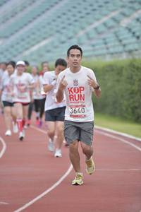 BIB: 3640
                            <button type="button" onclick="openModal(5933456)" class="btn btn-primary btn-sm float-right btn-popup" data-toggle="modal" data-target=".modal-high-quality">
                        <i class="fas fa-shopping-cart"></i> Add to Cart
                    </button>
                                            <button type="button" onclick="isThisMe(5933456, true)" class="btn btn-success btn-sm float-right btn-popup btn-isme hidden" data-toggle="tooltip" data-placement="bottom" title="นี่คือรูปของคุณใช่ไหม คลิกที่นี่เพื่อเอาเข้าอัลบั้ม">
                        <i class="fas fa-plus"></i> Add to album
                    </button>
                    <button type="button" onclick="isThisMe(5933456, false)" class="btn btn-warning btn-sm float-right btn-popup btn-isnotme hidden">
                        <i class="fas fa-ban"></i> Remove from album
                    </button>