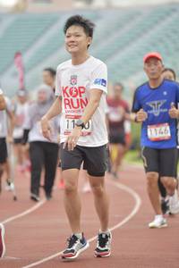 BIB: 110, 1146
                            <button type="button" onclick="openModal(5950920)" class="btn btn-primary btn-sm float-right btn-popup" data-toggle="modal" data-target=".modal-high-quality">
                        <i class="fas fa-shopping-cart"></i> Add to Cart
                    </button>
                                            <button type="button" onclick="isThisMe(5950920, true)" class="btn btn-success btn-sm float-right btn-popup btn-isme hidden" data-toggle="tooltip" data-placement="bottom" title="นี่คือรูปของคุณใช่ไหม คลิกที่นี่เพื่อเอาเข้าอัลบั้ม">
                        <i class="fas fa-plus"></i> Add to album
                    </button>
                    <button type="button" onclick="isThisMe(5950920, false)" class="btn btn-warning btn-sm float-right btn-popup btn-isnotme hidden">
                        <i class="fas fa-ban"></i> Remove from album
                    </button>