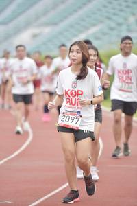 BIB: 135, 201, 2097
                            <button type="button" onclick="openModal(5940091)" class="btn btn-primary btn-sm float-right btn-popup" data-toggle="modal" data-target=".modal-high-quality">
                        <i class="fas fa-shopping-cart"></i> Add to Cart
                    </button>
                                            <button type="button" onclick="isThisMe(5940091, true)" class="btn btn-success btn-sm float-right btn-popup btn-isme hidden" data-toggle="tooltip" data-placement="bottom" title="นี่คือรูปของคุณใช่ไหม คลิกที่นี่เพื่อเอาเข้าอัลบั้ม">
                        <i class="fas fa-plus"></i> Add to album
                    </button>
                    <button type="button" onclick="isThisMe(5940091, false)" class="btn btn-warning btn-sm float-right btn-popup btn-isnotme hidden">
                        <i class="fas fa-ban"></i> Remove from album
                    </button>