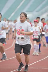 BIB: 8118
                            <button type="button" onclick="openModal(5934896)" class="btn btn-primary btn-sm float-right btn-popup" data-toggle="modal" data-target=".modal-high-quality">
                        <i class="fas fa-shopping-cart"></i> Add to Cart
                    </button>
                                            <button type="button" onclick="isThisMe(5934896, true)" class="btn btn-success btn-sm float-right btn-popup btn-isme hidden" data-toggle="tooltip" data-placement="bottom" title="นี่คือรูปของคุณใช่ไหม คลิกที่นี่เพื่อเอาเข้าอัลบั้ม">
                        <i class="fas fa-plus"></i> Add to album
                    </button>
                    <button type="button" onclick="isThisMe(5934896, false)" class="btn btn-warning btn-sm float-right btn-popup btn-isnotme hidden">
                        <i class="fas fa-ban"></i> Remove from album
                    </button>