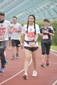 BIB: 214, 201, 348
                            <button type="button" onclick="openModal(5935225)" class="btn btn-primary btn-sm float-right btn-popup" data-toggle="modal" data-target=".modal-high-quality">
                        <i class="fas fa-shopping-cart"></i> Add to Cart
                    </button>
                                            <button type="button" onclick="isThisMe(5935225, true)" class="btn btn-success btn-sm float-right btn-popup btn-isme hidden" data-toggle="tooltip" data-placement="bottom" title="นี่คือรูปของคุณใช่ไหม คลิกที่นี่เพื่อเอาเข้าอัลบั้ม">
                        <i class="fas fa-plus"></i> Add to album
                    </button>
                    <button type="button" onclick="isThisMe(5935225, false)" class="btn btn-warning btn-sm float-right btn-popup btn-isnotme hidden">
                        <i class="fas fa-ban"></i> Remove from album
                    </button>