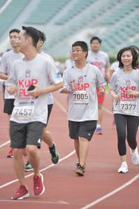 BIB: 7005, 201, 7377, 7457
                            <button type="button" onclick="openModal(5935453)" class="btn btn-primary btn-sm float-right btn-popup" data-toggle="modal" data-target=".modal-high-quality">
                        <i class="fas fa-shopping-cart"></i> Add to Cart
                    </button>
                                            <button type="button" onclick="isThisMe(5935453, true)" class="btn btn-success btn-sm float-right btn-popup btn-isme hidden" data-toggle="tooltip" data-placement="bottom" title="นี่คือรูปของคุณใช่ไหม คลิกที่นี่เพื่อเอาเข้าอัลบั้ม">
                        <i class="fas fa-plus"></i> Add to album
                    </button>
                    <button type="button" onclick="isThisMe(5935453, false)" class="btn btn-warning btn-sm float-right btn-popup btn-isnotme hidden">
                        <i class="fas fa-ban"></i> Remove from album
                    </button>