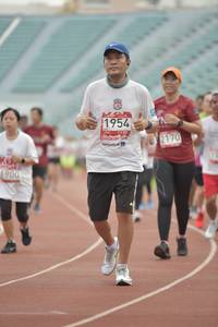 BIB: 1954, 2170, 1900
                            <button type="button" onclick="openModal(5952127)" class="btn btn-primary btn-sm float-right btn-popup" data-toggle="modal" data-target=".modal-high-quality">
                        <i class="fas fa-shopping-cart"></i> Add to Cart
                    </button>
                                            <button type="button" onclick="isThisMe(5952127, true)" class="btn btn-success btn-sm float-right btn-popup btn-isme hidden" data-toggle="tooltip" data-placement="bottom" title="นี่คือรูปของคุณใช่ไหม คลิกที่นี่เพื่อเอาเข้าอัลบั้ม">
                        <i class="fas fa-plus"></i> Add to album
                    </button>
                    <button type="button" onclick="isThisMe(5952127, false)" class="btn btn-warning btn-sm float-right btn-popup btn-isnotme hidden">
                        <i class="fas fa-ban"></i> Remove from album
                    </button>