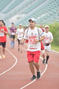 BIB: 4415
                            <button type="button" onclick="openModal(5941408)" class="btn btn-primary btn-sm float-right btn-popup" data-toggle="modal" data-target=".modal-high-quality">
                        <i class="fas fa-shopping-cart"></i> Add to Cart
                    </button>
                                            <button type="button" onclick="isThisMe(5941408, true)" class="btn btn-success btn-sm float-right btn-popup btn-isme hidden" data-toggle="tooltip" data-placement="bottom" title="นี่คือรูปของคุณใช่ไหม คลิกที่นี่เพื่อเอาเข้าอัลบั้ม">
                        <i class="fas fa-plus"></i> Add to album
                    </button>
                    <button type="button" onclick="isThisMe(5941408, false)" class="btn btn-warning btn-sm float-right btn-popup btn-isnotme hidden">
                        <i class="fas fa-ban"></i> Remove from album
                    </button>