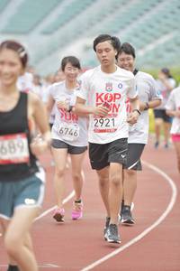 BIB: 2921, 6746, 1689, 
                            <button type="button" onclick="openModal(5940523)" class="btn btn-primary btn-sm float-right btn-popup" data-toggle="modal" data-target=".modal-high-quality">
                        <i class="fas fa-shopping-cart"></i> Add to Cart
                    </button>
                                            <button type="button" onclick="isThisMe(5940523, true)" class="btn btn-success btn-sm float-right btn-popup btn-isme hidden" data-toggle="tooltip" data-placement="bottom" title="นี่คือรูปของคุณใช่ไหม คลิกที่นี่เพื่อเอาเข้าอัลบั้ม">
                        <i class="fas fa-plus"></i> Add to album
                    </button>
                    <button type="button" onclick="isThisMe(5940523, false)" class="btn btn-warning btn-sm float-right btn-popup btn-isnotme hidden">
                        <i class="fas fa-ban"></i> Remove from album
                    </button>