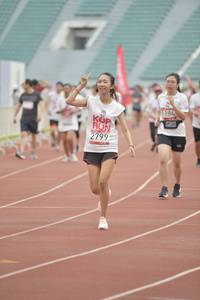 BIB: 5184, 2799
                            <button type="button" onclick="openModal(5957365)" class="btn btn-primary btn-sm float-right btn-popup" data-toggle="modal" data-target=".modal-high-quality">
                        <i class="fas fa-shopping-cart"></i> Add to Cart
                    </button>
                                            <button type="button" onclick="isThisMe(5957365, true)" class="btn btn-success btn-sm float-right btn-popup btn-isme hidden" data-toggle="tooltip" data-placement="bottom" title="นี่คือรูปของคุณใช่ไหม คลิกที่นี่เพื่อเอาเข้าอัลบั้ม">
                        <i class="fas fa-plus"></i> Add to album
                    </button>
                    <button type="button" onclick="isThisMe(5957365, false)" class="btn btn-warning btn-sm float-right btn-popup btn-isnotme hidden">
                        <i class="fas fa-ban"></i> Remove from album
                    </button>