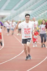 BIB: 1222
                            <button type="button" onclick="openModal(5941729)" class="btn btn-primary btn-sm float-right btn-popup" data-toggle="modal" data-target=".modal-high-quality">
                        <i class="fas fa-shopping-cart"></i> Add to Cart
                    </button>
                                            <button type="button" onclick="isThisMe(5941729, true)" class="btn btn-success btn-sm float-right btn-popup btn-isme hidden" data-toggle="tooltip" data-placement="bottom" title="นี่คือรูปของคุณใช่ไหม คลิกที่นี่เพื่อเอาเข้าอัลบั้ม">
                        <i class="fas fa-plus"></i> Add to album
                    </button>
                    <button type="button" onclick="isThisMe(5941729, false)" class="btn btn-warning btn-sm float-right btn-popup btn-isnotme hidden">
                        <i class="fas fa-ban"></i> Remove from album
                    </button>