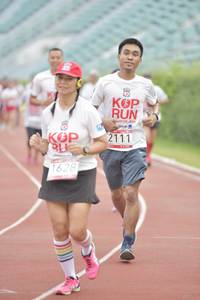 BIB: 2111, 1628
                            <button type="button" onclick="openModal(5940917)" class="btn btn-primary btn-sm float-right btn-popup" data-toggle="modal" data-target=".modal-high-quality">
                        <i class="fas fa-shopping-cart"></i> Add to Cart
                    </button>
                                            <button type="button" onclick="isThisMe(5940917, true)" class="btn btn-success btn-sm float-right btn-popup btn-isme hidden" data-toggle="tooltip" data-placement="bottom" title="นี่คือรูปของคุณใช่ไหม คลิกที่นี่เพื่อเอาเข้าอัลบั้ม">
                        <i class="fas fa-plus"></i> Add to album
                    </button>
                    <button type="button" onclick="isThisMe(5940917, false)" class="btn btn-warning btn-sm float-right btn-popup btn-isnotme hidden">
                        <i class="fas fa-ban"></i> Remove from album
                    </button>