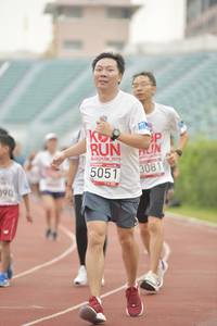 BIB: 2019, 3081, 5051, 090
                            <button type="button" onclick="openModal(5950187)" class="btn btn-primary btn-sm float-right btn-popup" data-toggle="modal" data-target=".modal-high-quality">
                        <i class="fas fa-shopping-cart"></i> Add to Cart
                    </button>
                                            <button type="button" onclick="isThisMe(5950187, true)" class="btn btn-success btn-sm float-right btn-popup btn-isme hidden" data-toggle="tooltip" data-placement="bottom" title="นี่คือรูปของคุณใช่ไหม คลิกที่นี่เพื่อเอาเข้าอัลบั้ม">
                        <i class="fas fa-plus"></i> Add to album
                    </button>
                    <button type="button" onclick="isThisMe(5950187, false)" class="btn btn-warning btn-sm float-right btn-popup btn-isnotme hidden">
                        <i class="fas fa-ban"></i> Remove from album
                    </button>