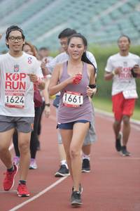 BIB: 2019, 1661, 1624
                            <button type="button" onclick="openModal(5933782)" class="btn btn-primary btn-sm float-right btn-popup" data-toggle="modal" data-target=".modal-high-quality">
                        <i class="fas fa-shopping-cart"></i> Add to Cart
                    </button>
                                            <button type="button" onclick="isThisMe(5933782, true)" class="btn btn-success btn-sm float-right btn-popup btn-isme hidden" data-toggle="tooltip" data-placement="bottom" title="นี่คือรูปของคุณใช่ไหม คลิกที่นี่เพื่อเอาเข้าอัลบั้ม">
                        <i class="fas fa-plus"></i> Add to album
                    </button>
                    <button type="button" onclick="isThisMe(5933782, false)" class="btn btn-warning btn-sm float-right btn-popup btn-isnotme hidden">
                        <i class="fas fa-ban"></i> Remove from album
                    </button>