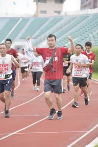 BIB: 2446
                            <button type="button" onclick="openModal(5938132)" class="btn btn-primary btn-sm float-right btn-popup" data-toggle="modal" data-target=".modal-high-quality">
                        <i class="fas fa-shopping-cart"></i> Add to Cart
                    </button>
                                            <button type="button" onclick="isThisMe(5938132, true)" class="btn btn-success btn-sm float-right btn-popup btn-isme hidden" data-toggle="tooltip" data-placement="bottom" title="นี่คือรูปของคุณใช่ไหม คลิกที่นี่เพื่อเอาเข้าอัลบั้ม">
                        <i class="fas fa-plus"></i> Add to album
                    </button>
                    <button type="button" onclick="isThisMe(5938132, false)" class="btn btn-warning btn-sm float-right btn-popup btn-isnotme hidden">
                        <i class="fas fa-ban"></i> Remove from album
                    </button>