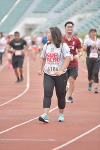 BIB: 040, 201, 6186
                            <button type="button" onclick="openModal(5948139)" class="btn btn-primary btn-sm float-right btn-popup" data-toggle="modal" data-target=".modal-high-quality">
                        <i class="fas fa-shopping-cart"></i> Add to Cart
                    </button>
                                            <button type="button" onclick="isThisMe(5948139, true)" class="btn btn-success btn-sm float-right btn-popup btn-isme hidden" data-toggle="tooltip" data-placement="bottom" title="นี่คือรูปของคุณใช่ไหม คลิกที่นี่เพื่อเอาเข้าอัลบั้ม">
                        <i class="fas fa-plus"></i> Add to album
                    </button>
                    <button type="button" onclick="isThisMe(5948139, false)" class="btn btn-warning btn-sm float-right btn-popup btn-isnotme hidden">
                        <i class="fas fa-ban"></i> Remove from album
                    </button>