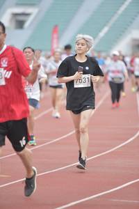 BIB: 7031
                            <button type="button" onclick="openModal(5935920)" class="btn btn-primary btn-sm float-right btn-popup" data-toggle="modal" data-target=".modal-high-quality">
                        <i class="fas fa-shopping-cart"></i> Add to Cart
                    </button>
                                            <button type="button" onclick="isThisMe(5935920, true)" class="btn btn-success btn-sm float-right btn-popup btn-isme hidden" data-toggle="tooltip" data-placement="bottom" title="นี่คือรูปของคุณใช่ไหม คลิกที่นี่เพื่อเอาเข้าอัลบั้ม">
                        <i class="fas fa-plus"></i> Add to album
                    </button>
                    <button type="button" onclick="isThisMe(5935920, false)" class="btn btn-warning btn-sm float-right btn-popup btn-isnotme hidden">
                        <i class="fas fa-ban"></i> Remove from album
                    </button>