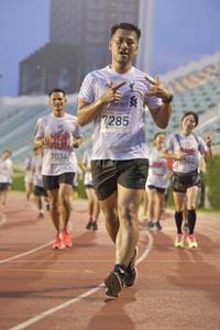 BIB: 7285, 7034
                            <button type="button" onclick="openModal(5918302)" class="btn btn-primary btn-sm float-right btn-popup" data-toggle="modal" data-target=".modal-high-quality">
                        <i class="fas fa-shopping-cart"></i> Add to Cart
                    </button>
                                            <button type="button" onclick="isThisMe(5918302, true)" class="btn btn-success btn-sm float-right btn-popup btn-isme hidden" data-toggle="tooltip" data-placement="bottom" title="นี่คือรูปของคุณใช่ไหม คลิกที่นี่เพื่อเอาเข้าอัลบั้ม">
                        <i class="fas fa-plus"></i> Add to album
                    </button>
                    <button type="button" onclick="isThisMe(5918302, false)" class="btn btn-warning btn-sm float-right btn-popup btn-isnotme hidden">
                        <i class="fas fa-ban"></i> Remove from album
                    </button>