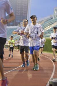 BIB: 6416, 6922, 2076
                            <button type="button" onclick="openModal(5920301)" class="btn btn-primary btn-sm float-right btn-popup" data-toggle="modal" data-target=".modal-high-quality">
                        <i class="fas fa-shopping-cart"></i> Add to Cart
                    </button>
                                            <button type="button" onclick="isThisMe(5920301, true)" class="btn btn-success btn-sm float-right btn-popup btn-isme hidden" data-toggle="tooltip" data-placement="bottom" title="นี่คือรูปของคุณใช่ไหม คลิกที่นี่เพื่อเอาเข้าอัลบั้ม">
                        <i class="fas fa-plus"></i> Add to album
                    </button>
                    <button type="button" onclick="isThisMe(5920301, false)" class="btn btn-warning btn-sm float-right btn-popup btn-isnotme hidden">
                        <i class="fas fa-ban"></i> Remove from album
                    </button>