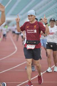 BIB: 7525, 2103
                            <button type="button" onclick="openModal(5932128)" class="btn btn-primary btn-sm float-right btn-popup" data-toggle="modal" data-target=".modal-high-quality">
                        <i class="fas fa-shopping-cart"></i> Add to Cart
                    </button>
                                            <button type="button" onclick="isThisMe(5932128, true)" class="btn btn-success btn-sm float-right btn-popup btn-isme hidden" data-toggle="tooltip" data-placement="bottom" title="นี่คือรูปของคุณใช่ไหม คลิกที่นี่เพื่อเอาเข้าอัลบั้ม">
                        <i class="fas fa-plus"></i> Add to album
                    </button>
                    <button type="button" onclick="isThisMe(5932128, false)" class="btn btn-warning btn-sm float-right btn-popup btn-isnotme hidden">
                        <i class="fas fa-ban"></i> Remove from album
                    </button>