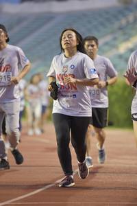 BIB: 215, 930, 201
                            <button type="button" onclick="openModal(5919250)" class="btn btn-primary btn-sm float-right btn-popup" data-toggle="modal" data-target=".modal-high-quality">
                        <i class="fas fa-shopping-cart"></i> Add to Cart
                    </button>
                                            <button type="button" onclick="isThisMe(5919250, true)" class="btn btn-success btn-sm float-right btn-popup btn-isme hidden" data-toggle="tooltip" data-placement="bottom" title="นี่คือรูปของคุณใช่ไหม คลิกที่นี่เพื่อเอาเข้าอัลบั้ม">
                        <i class="fas fa-plus"></i> Add to album
                    </button>
                    <button type="button" onclick="isThisMe(5919250, false)" class="btn btn-warning btn-sm float-right btn-popup btn-isnotme hidden">
                        <i class="fas fa-ban"></i> Remove from album
                    </button>